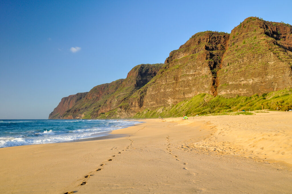 Polihale Beach (this is a dangerous beach for swimming) Tom Barefoot
