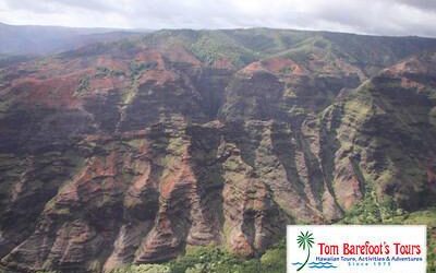 Travel Blog #103 – Sunshine Helicopters, Princeville Helicopter Flight