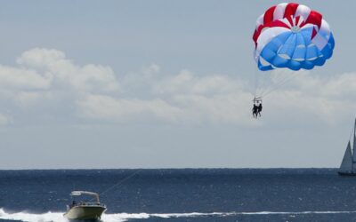 Can you weight too much or too little to go on an Oahu parasail?